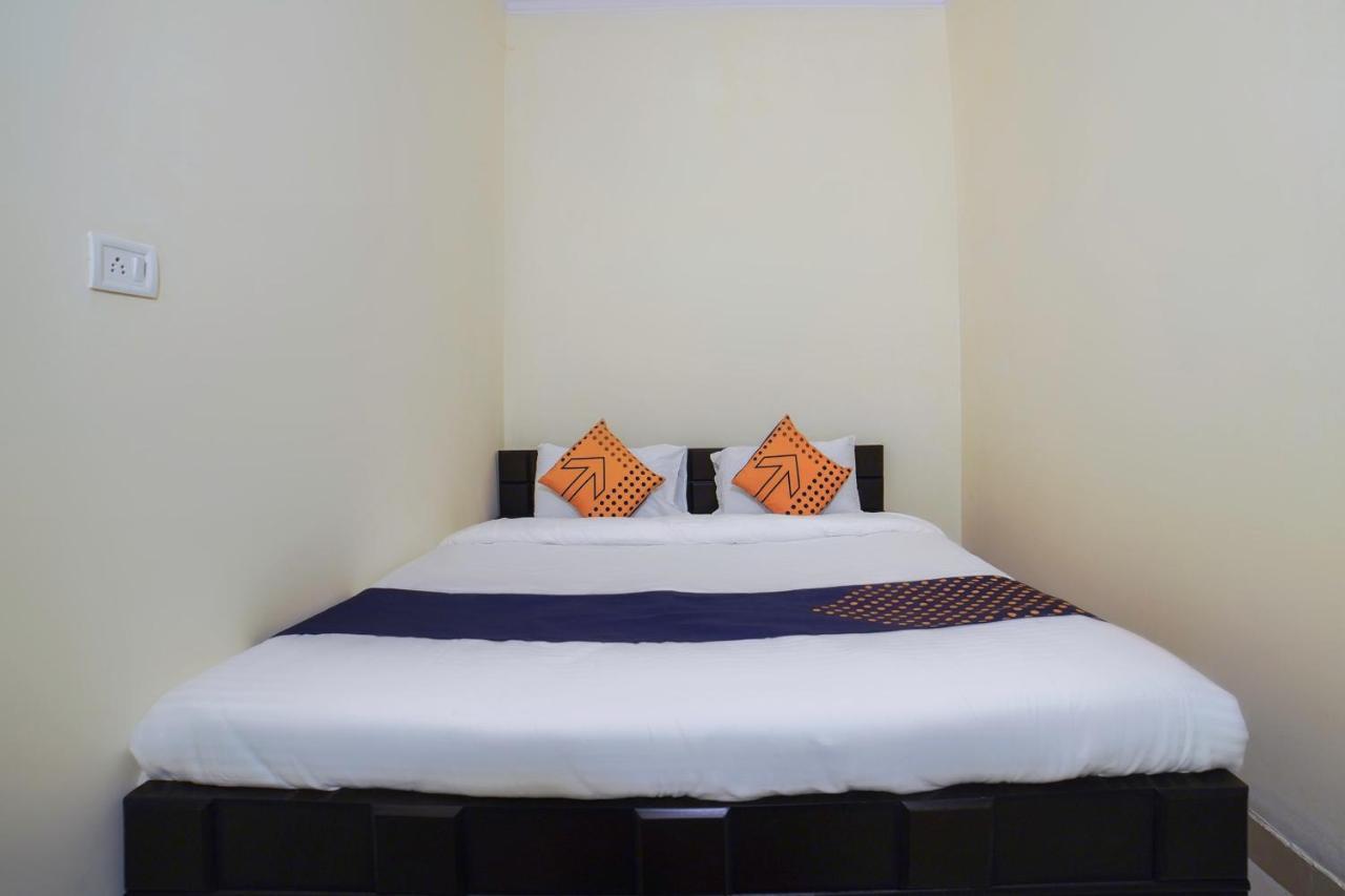 สปอต ออน 67119 โฮเต็ล ศิวัม เรซิเดนซี Hotel Rampura  ภายนอก รูปภาพ