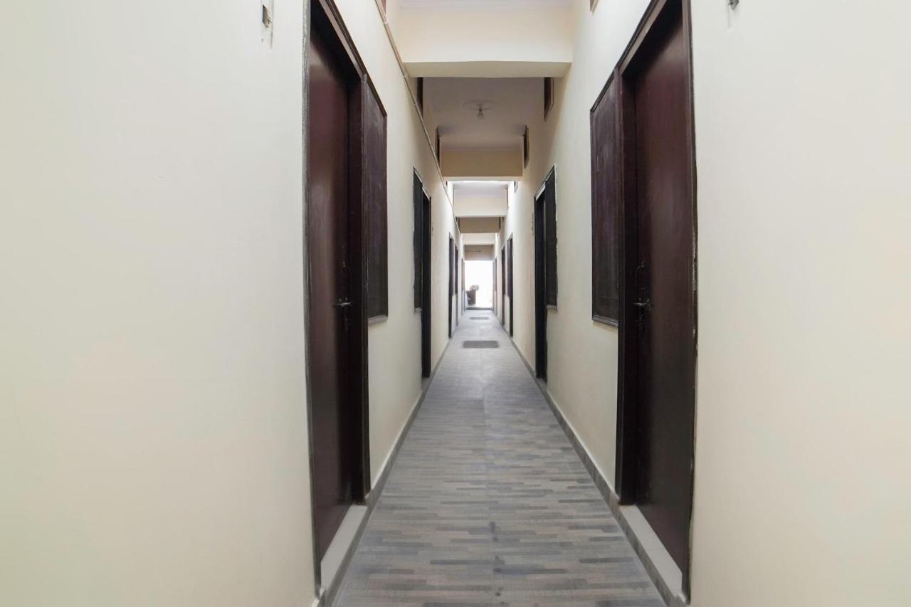สปอต ออน 67119 โฮเต็ล ศิวัม เรซิเดนซี Hotel Rampura  ภายนอก รูปภาพ