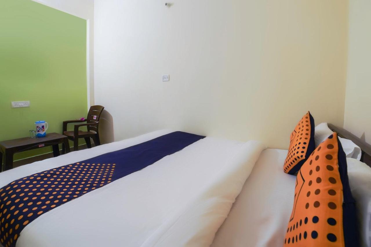 สปอต ออน 67119 โฮเต็ล ศิวัม เรซิเดนซี Hotel Rampura  ภายนอก รูปภาพ