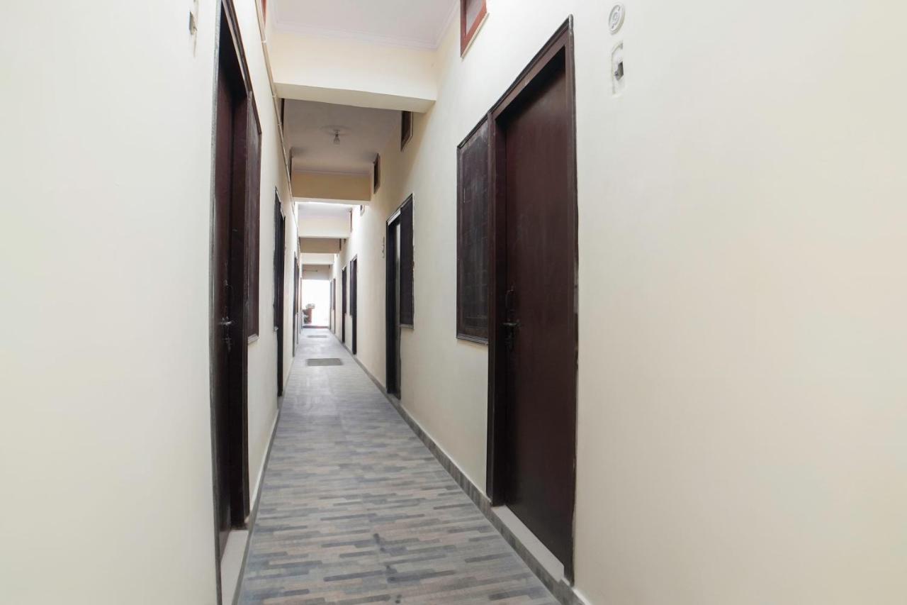 สปอต ออน 67119 โฮเต็ล ศิวัม เรซิเดนซี Hotel Rampura  ภายนอก รูปภาพ